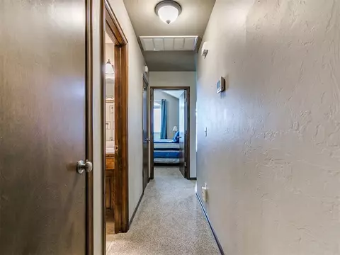9104 Ians Pl, Moore, OK 73160 photo 28
