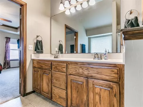 9104 Ians Pl, Moore, OK 73160 photo 33