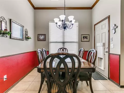 9104 Ians Pl, Moore, OK 73160 photo 17