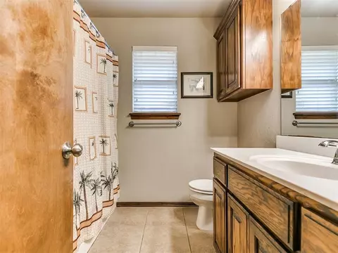 9104 Ians Pl, Moore, OK 73160 photo 24