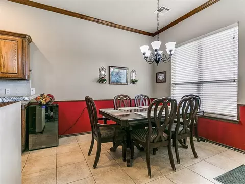 9104 Ians Pl, Moore, OK 73160 photo 16