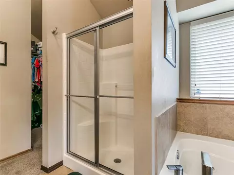 9104 Ians Pl, Moore, OK 73160 photo 35