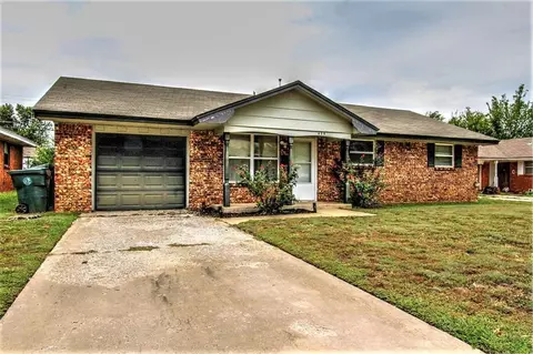 628 N Juniper Ave, Midwest City, OK 73130