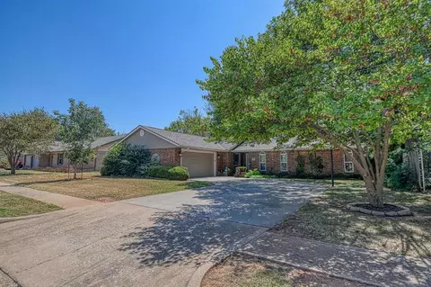 514 Sequoyah Trl, Norman, OK 73071