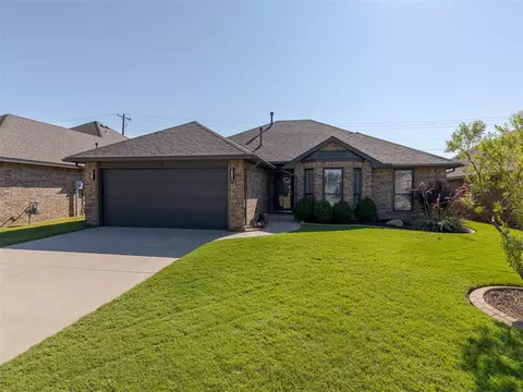 7712 Geneva Rea Ln, Yukon, OK 73099