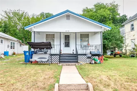 618 S Dewey Ave, Chandler, OK 74834