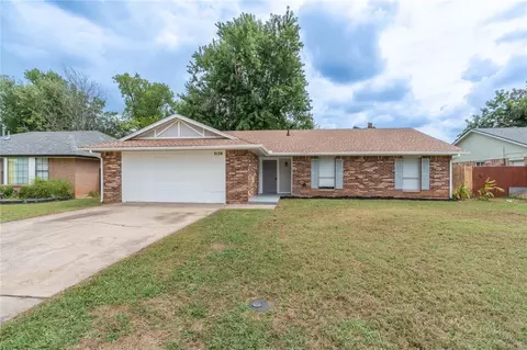 3128 Del Rey Dr, Midwest City, OK 73110