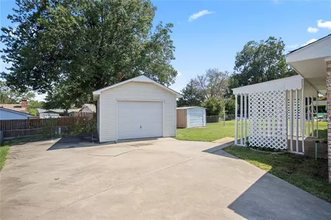 4 Apache, Shawnee, OK 74801 photo 5