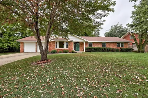2709 Walnut Rd, Norman, OK 73072 photo 2