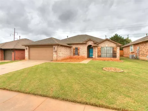 213 Sandstone Dr, Norman, OK 73071