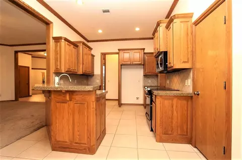 4103 Nugget Ln, Tuttle, OK 73089 photo 17