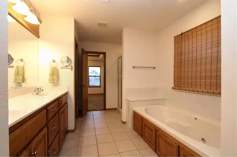 4103 Nugget Ln, Tuttle, OK 73089 photo 24