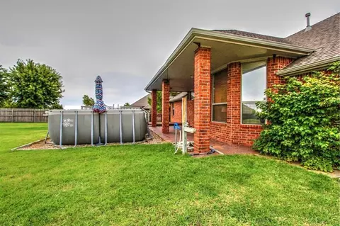 4103 Nugget Ln, Tuttle, OK 73089 photo 4