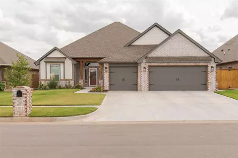 12012 SW 49th St, Mustang, OK 73064