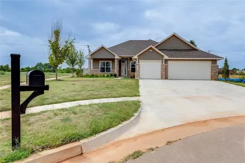 4801 Misty Wood Ln, Mustang, OK 73064