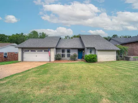 4621 Brookwood Dr, Noble, OK 73068