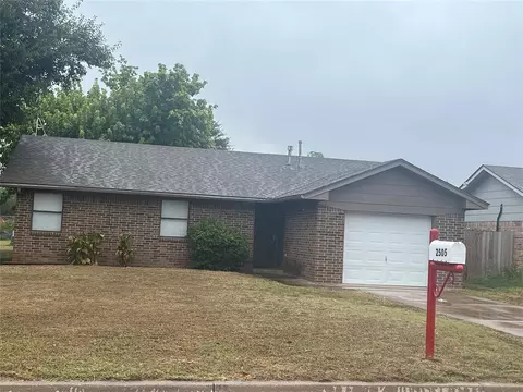 2505 S 34th St, Chickasha, OK 73018
