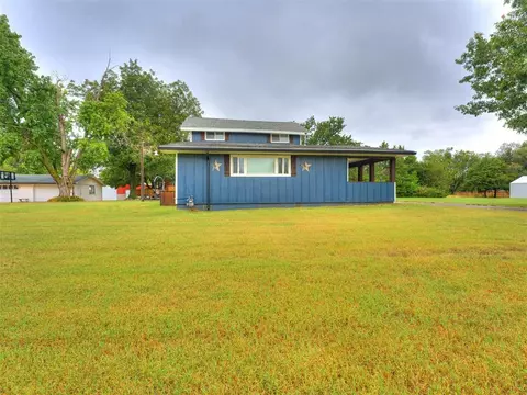 823 N Poplar Ln, Midwest City, OK 73130
