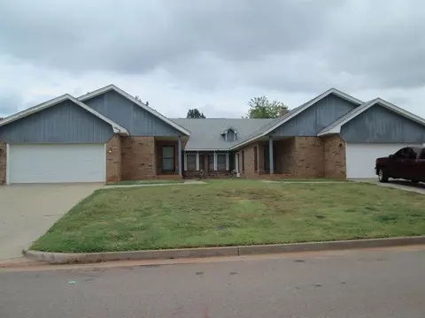 2611 Silvertree Dr, Oklahoma City, OK 73120