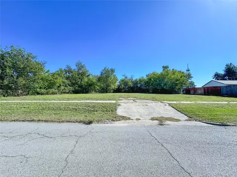 N Grand Avenue, El Reno, OK 73036