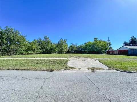N Grand Avenue, El Reno, OK 73036