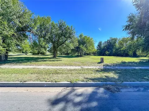 802 N Miles, El Reno, OK 73036