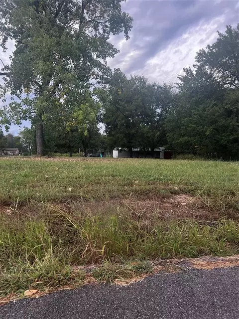 120 N Cresthaven Ave, Porter, OK 74454