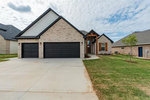 9220 NW 84th St, Yukon, OK 73099