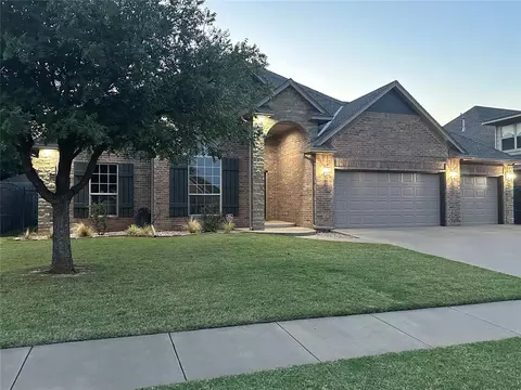 2009 Stony Brook Ln, Yukon, OK 73099