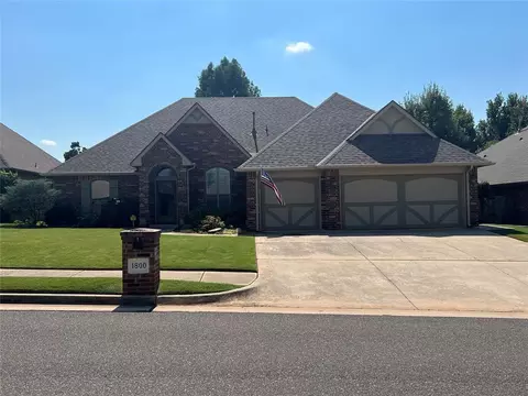 1800 Apache Trl, Edmond, OK 73003