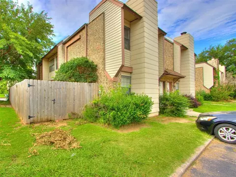 401 SE 12th Ave #154, Norman, OK 73071