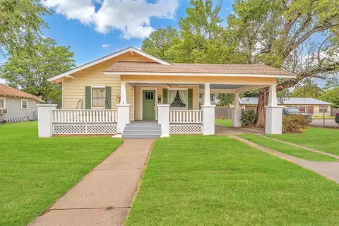 211 N Louis Tittle Ave, Mangum, OK 73554