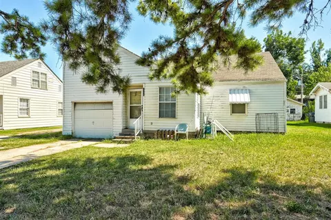 4706 N College Ave, Bethany, OK 73008