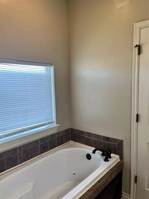 20764 Frontier Pl, Harrah, OK 73045 photo 18