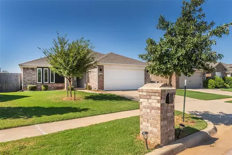 6820 NW 156th St, Edmond, OK 73013