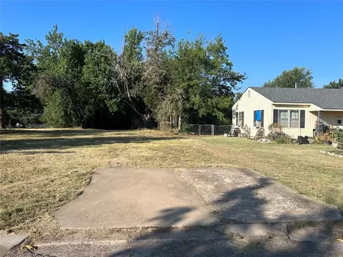 2513 Mickey Rd, Del City, OK 73115
