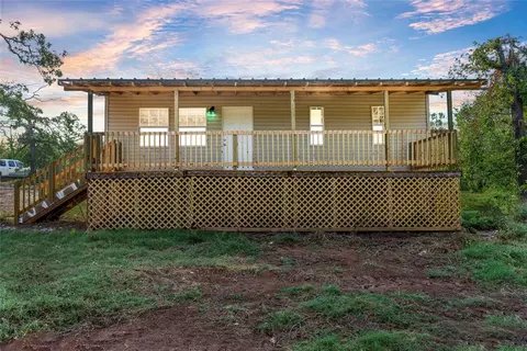 19360 E Imhoff Rd, Norman, OK 73026
