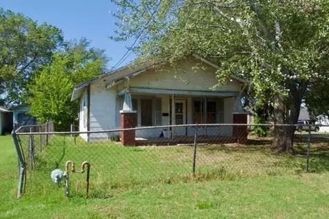 722 N 6th Ave, Stroud, OK 74079