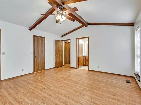 3910 Pine Tree Cir, Norman, OK 73072 photo 13