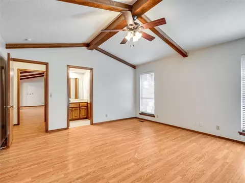 3910 Pine Tree Cir, Norman, OK 73072 photo 12