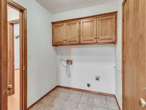 3910 Pine Tree Cir, Norman, OK 73072 photo 24