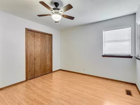 3910 Pine Tree Cir, Norman, OK 73072 photo 22