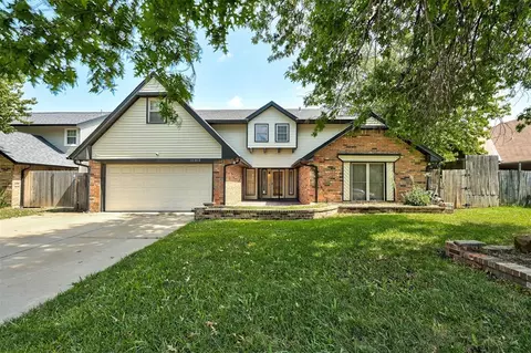 11312 Windmill Rd, Oklahoma City, OK 73162