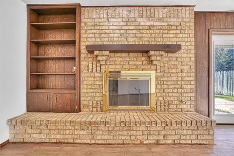 1704 Tyler St, Altus, OK 73521 photo 7