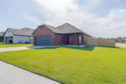 207 Springtree Dr, Harrah, OK 73045 photo 5
