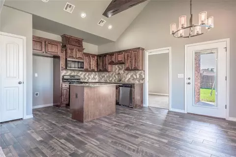 207 Springtree Dr, Harrah, OK 73045 photo 9