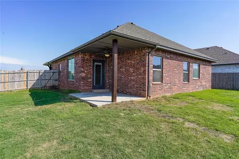 207 Springtree Dr, Harrah, OK 73045 photo 25