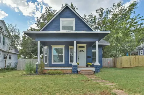 1813 W Noble St, Guthrie, OK 73044
