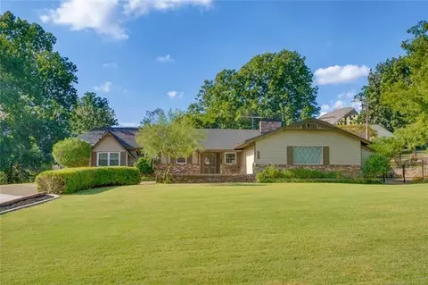 1413 Northcrest Dr, Ada, OK 74820