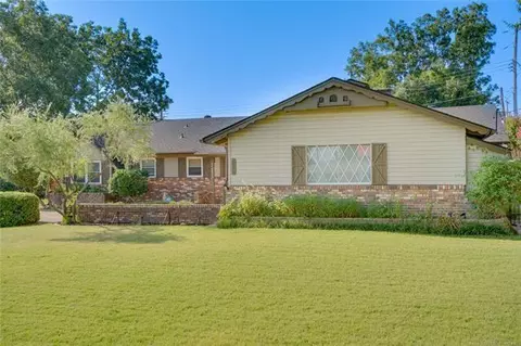 1413 Northcrest Dr, Ada, OK 74820 photo 3